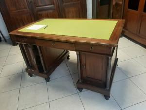 Refined early 20th-century desk